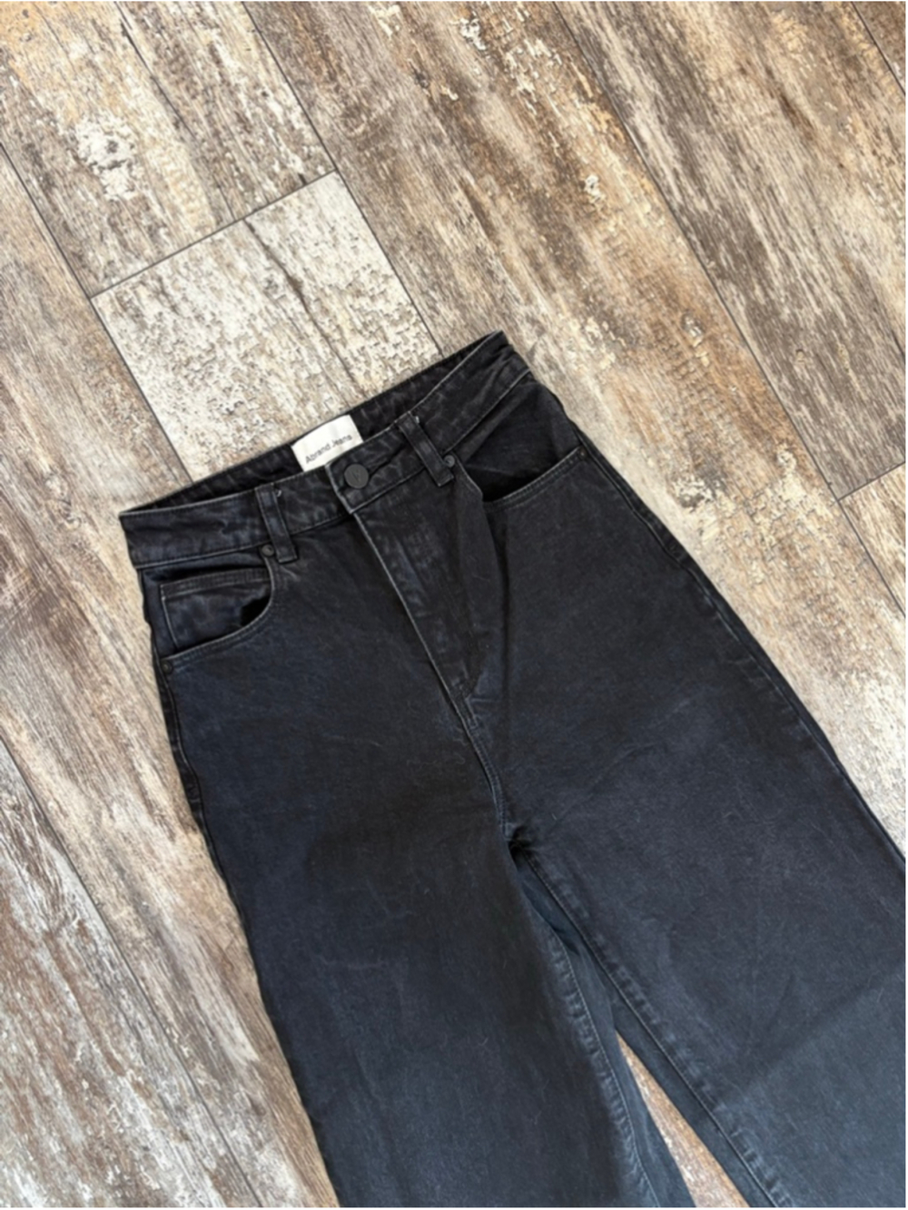 Abrand 94 High & Wide Black Jeans Size 24 | High Rise Wide Leg Denim - Picture 2 of 9